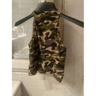 CROP-TOP CAMOUFLAGE...