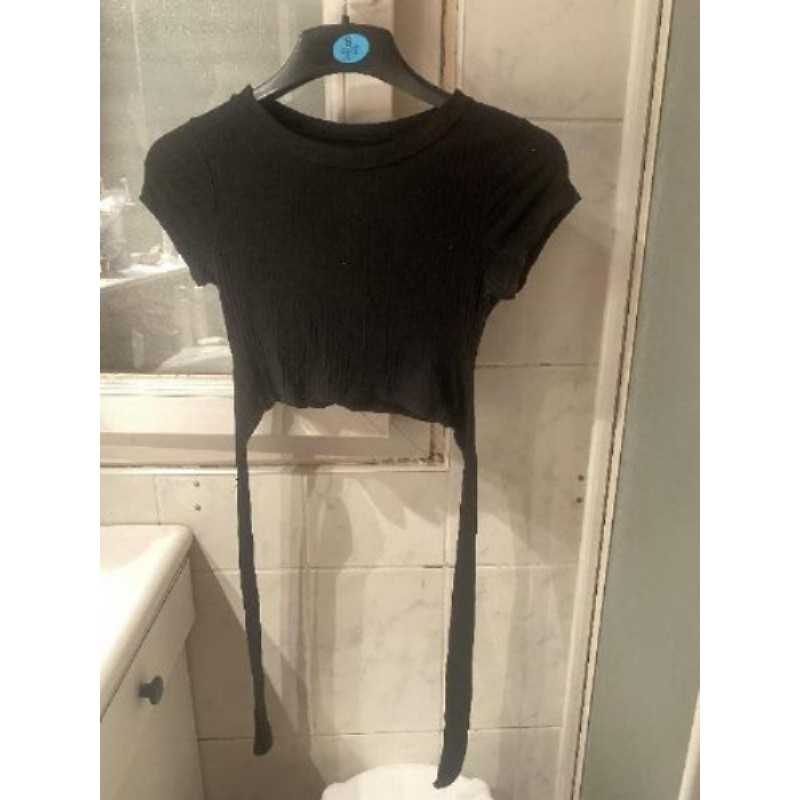 crop-top noir avec ceinture incorporée - taille S