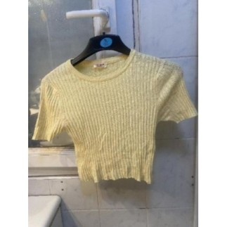 crop-top jaune jamais porté...