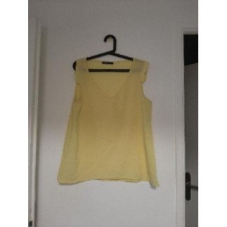 T-shirt jaune