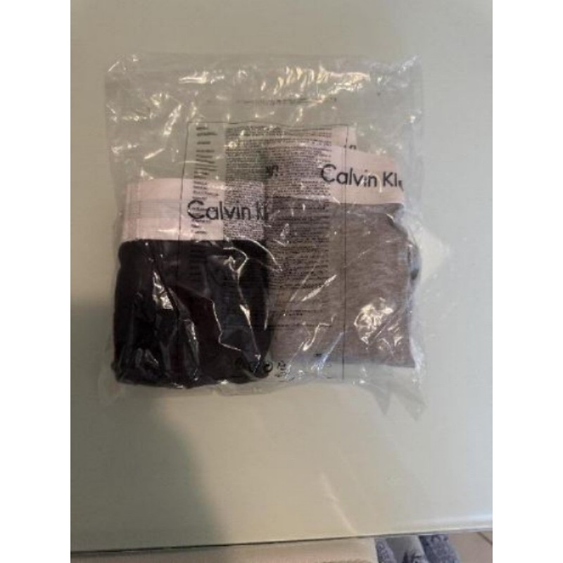 Lot de culotte marque Calvin Klein taille s