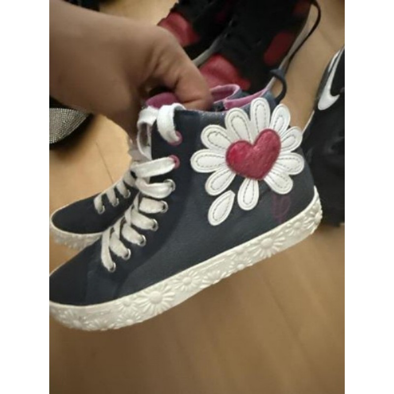 Converses marque geox fille avec fleur couleur bleu marine 
