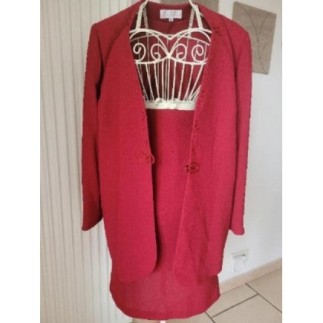 Tailleur jupe + veste...