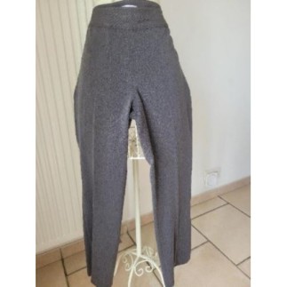 Pantalon gris anthracite....