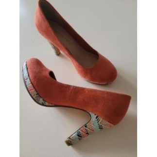 Chaussure femme orange....