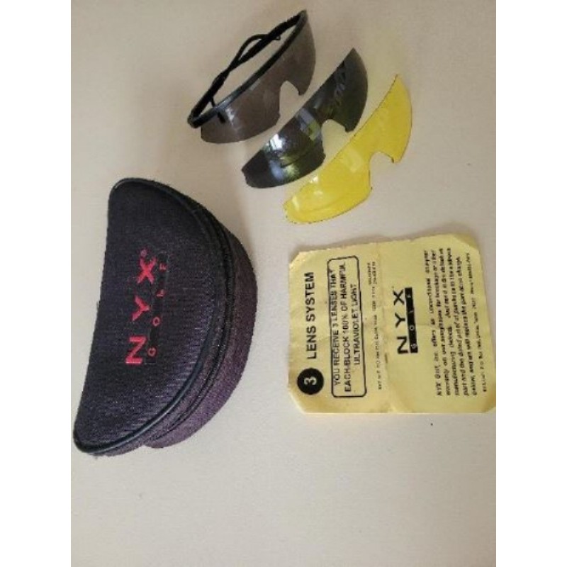 Lunettes de golf + 2 clipsable avec sa pochette. Marque NYX golf