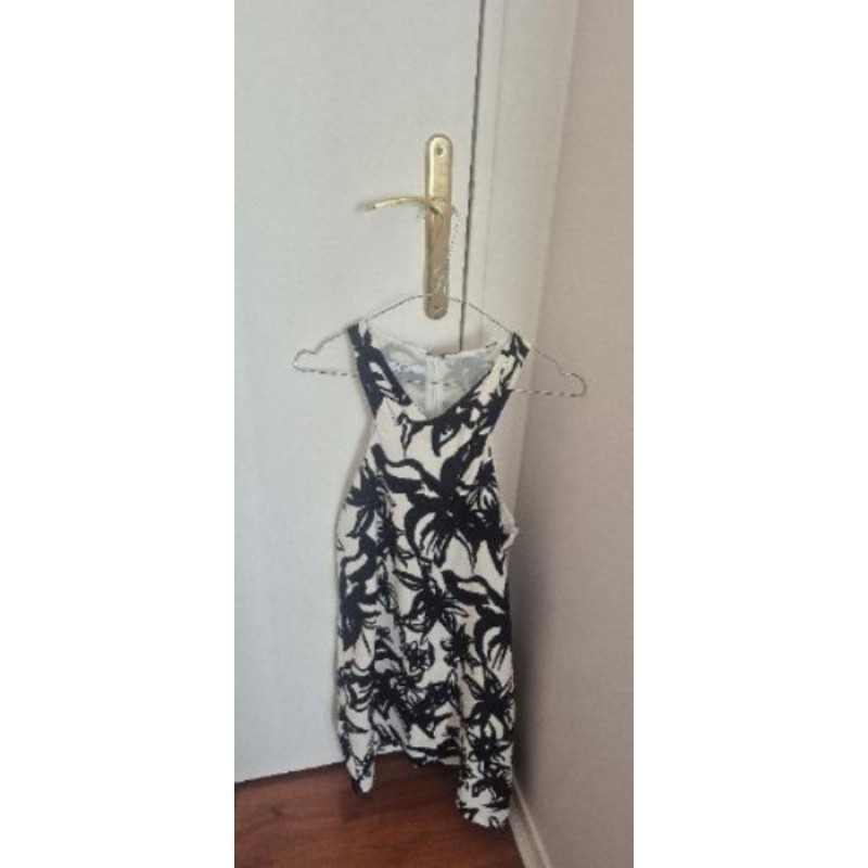 Robe imprimée noire/blanc mango taille S 
