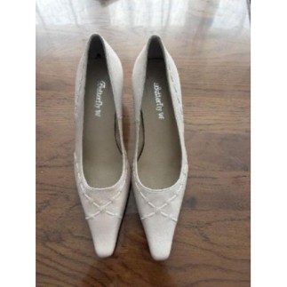 Chaussures taille 38 écru