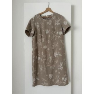 Robe beige taille 50