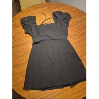 Petite robe noire évasée