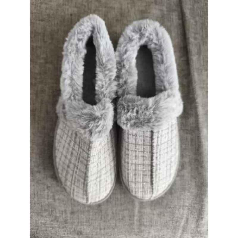 Paire de chaussons fourrés P 37