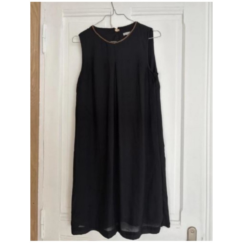H&M - Robe mi-longue noire, fluide et légère - Taille 38 - En très bon état