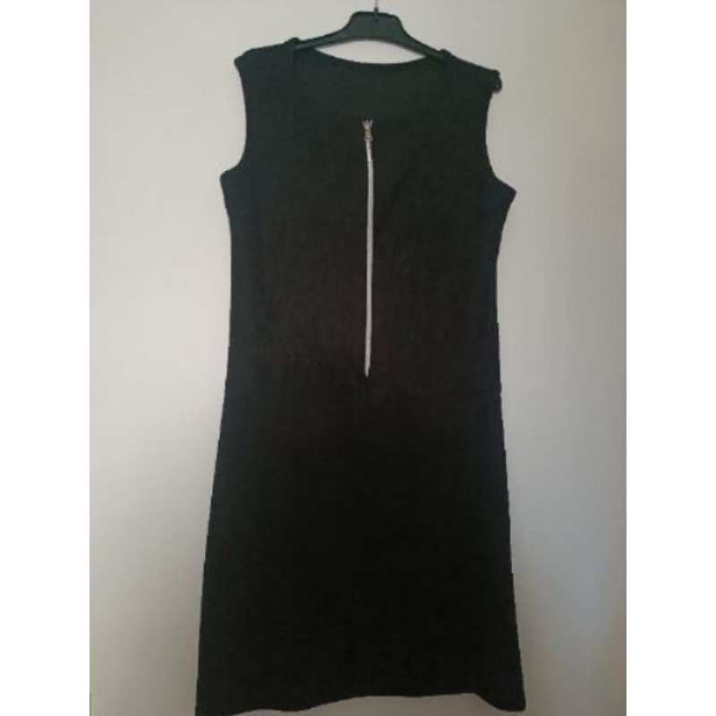 Robe noire T1