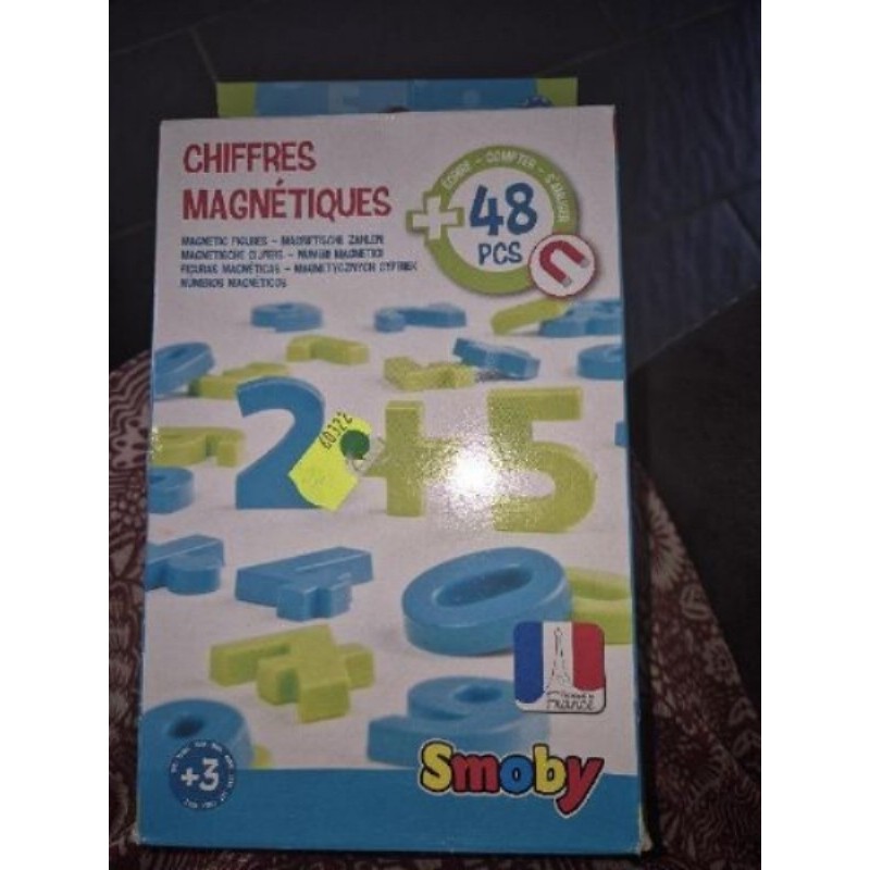 Chiffres magnétiques neuf