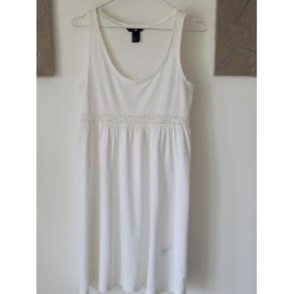 Robe blanche. H&M. S