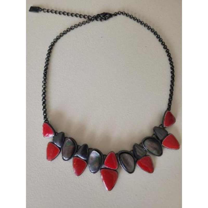 Collier rouge et gris nacré 