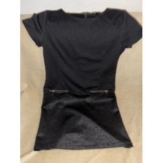 Robe noir taille 40 poche...