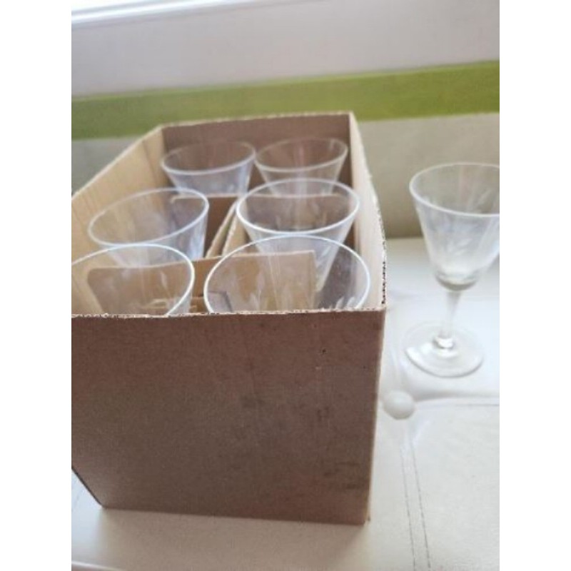 7 verres a vin 