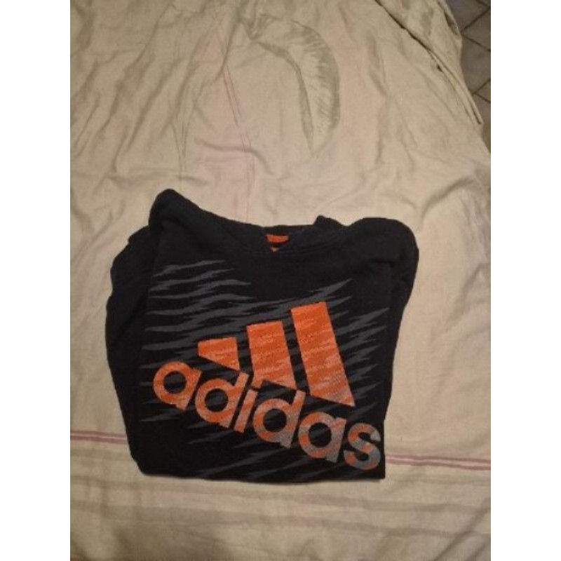 Polo capuche Adidas noir et orange taille S