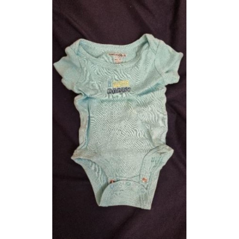 Bodie 3 mois babiesrus i love daddy