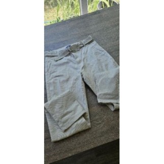 Chino  avec ceinture Okaïdi...
