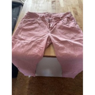 Pantalon rose taille 42...