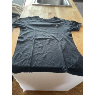 Tee-shirts noir taille 12...