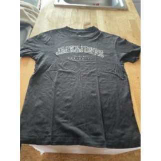 Tee-shirts noir taille 12...