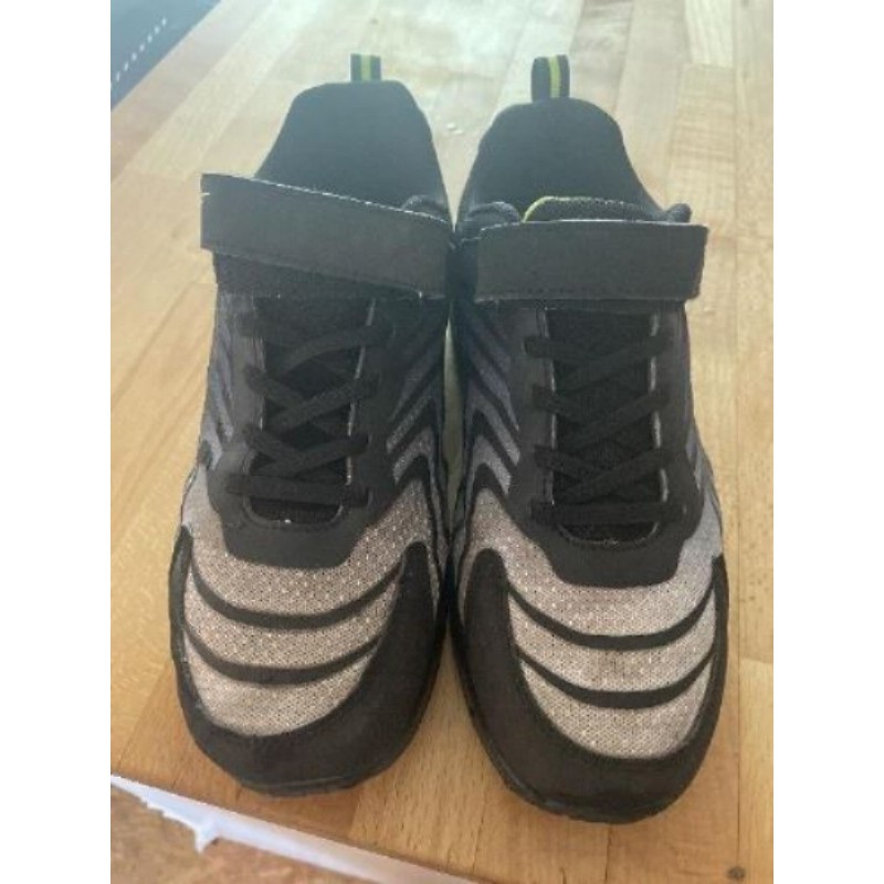 Baskets enfant taille 37 