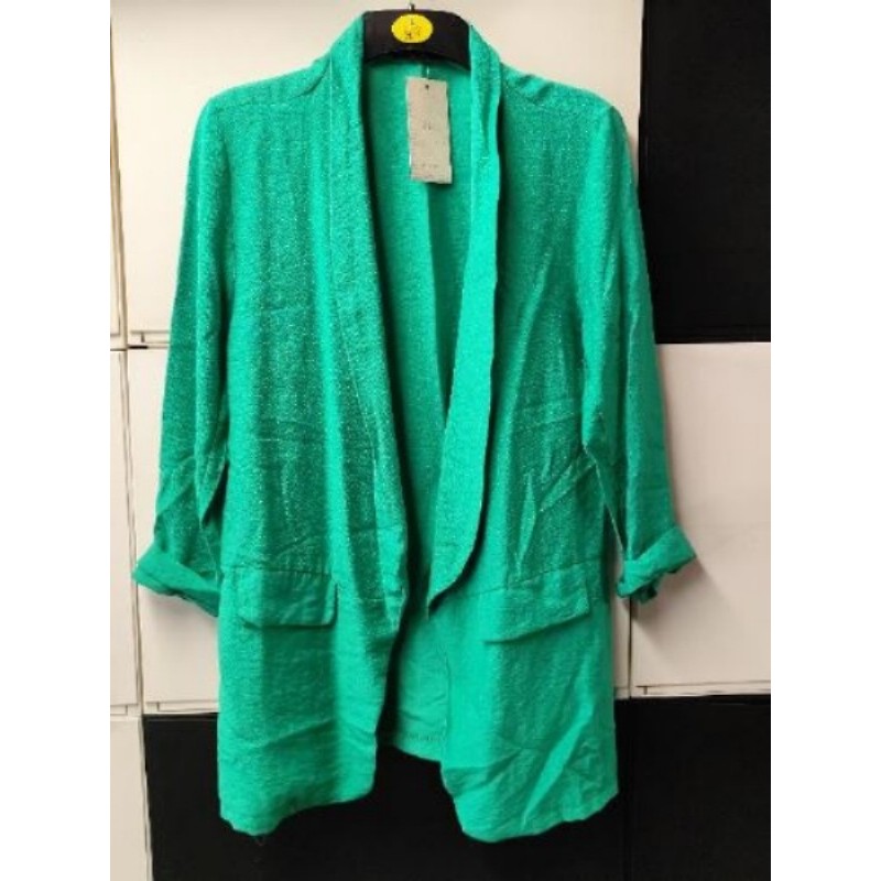 Veste verte neuve avec étiquette taille 3