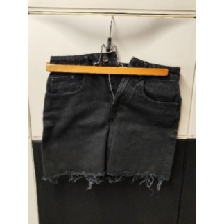 Jupe courte Jean Zara noir...