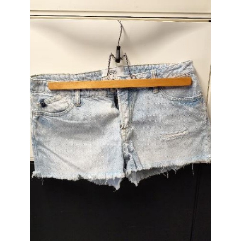 Short jean Le temps des cerises en collaboration avec Véronica Loubry taille 27