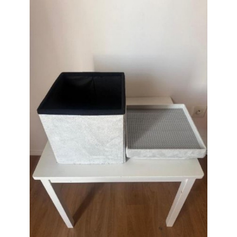Boîte de rangement LEGO avec plateau de construction 