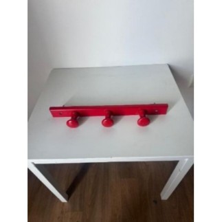 Porte-manteau mural rouge 