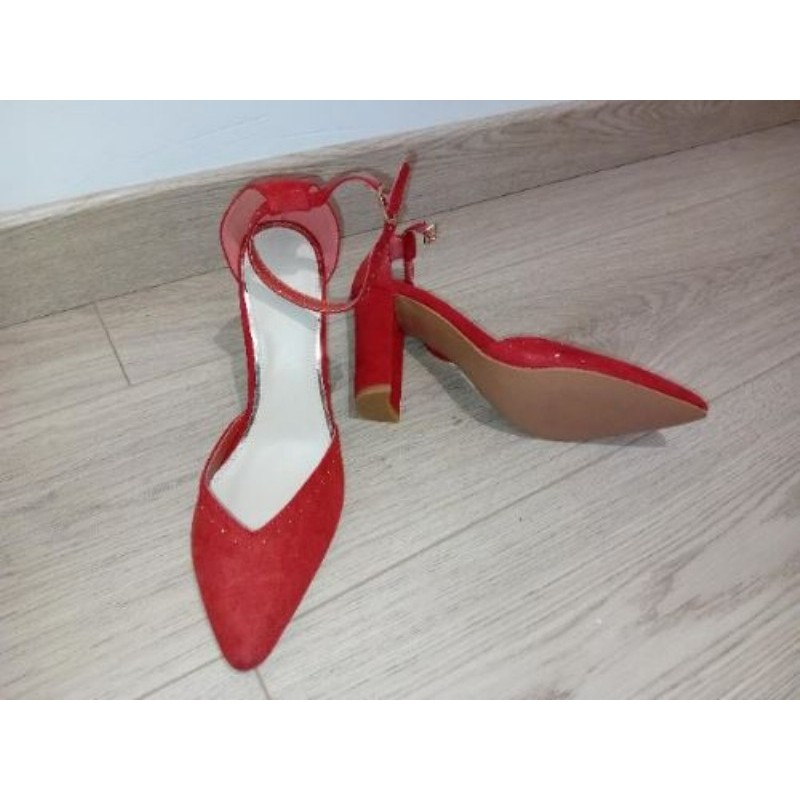 Escarpins Neufs Taille 38 Talon 9 cm Pimkies