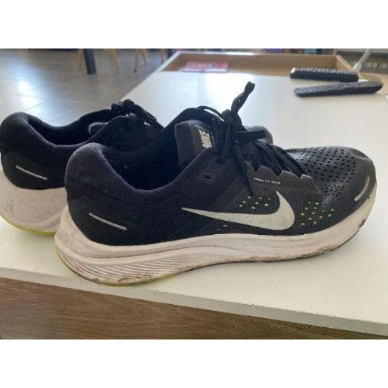 Baskets de running nike noires t.46