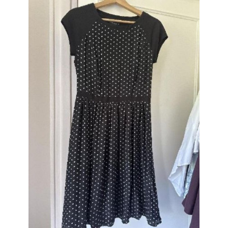 Robe noire petits pois  Laura clément 