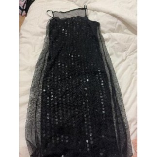 Robe noire T38 à paillettes 