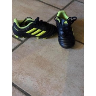 Paire de crampons Adidas...