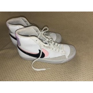 Baskets montante Nike...