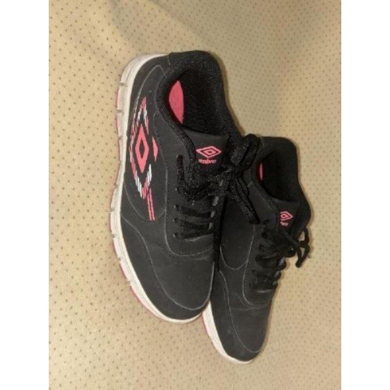 Basket noir imbroglio taille 39