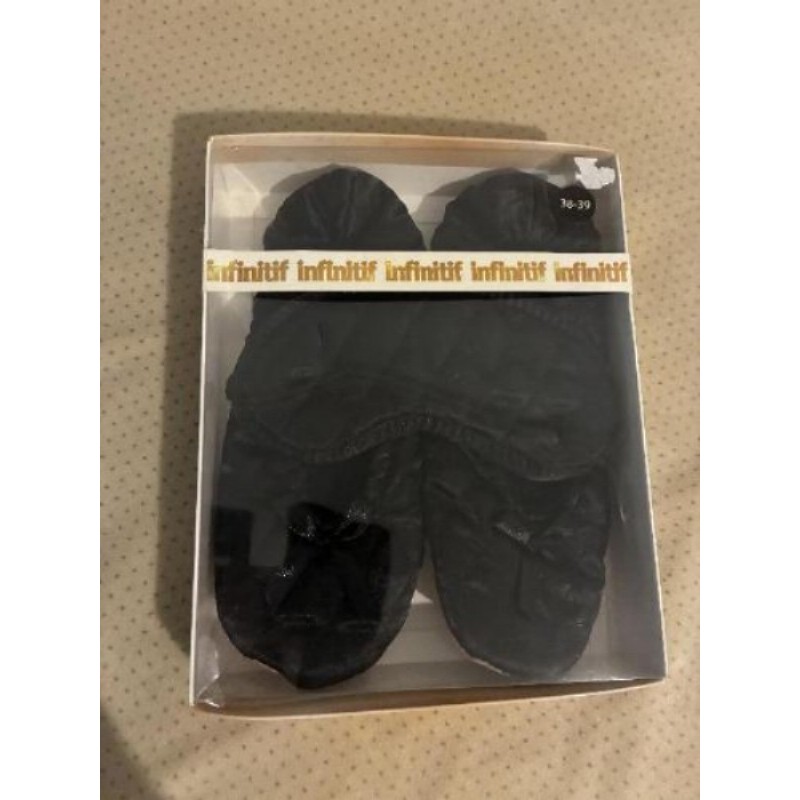 Masque de nuit et chaussons femme noir taille 38/39