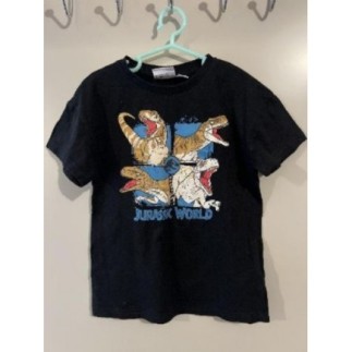 T shirt jurassic world 6/8...
