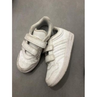 Adidas enfant 31