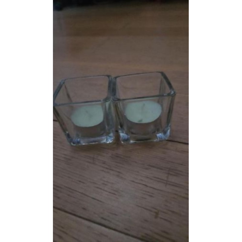 2 bougeoirs carrés + bougies 
