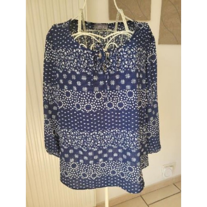 Blouse marine et blanc. Manches longues. Cosymode. Taille 46