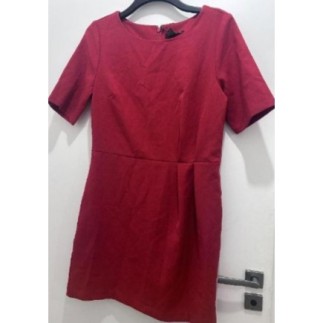 Robe neuve-rouge...