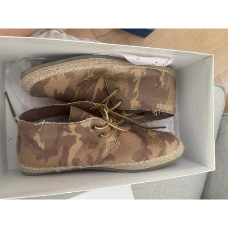 Chaussures Guess militaire pointure 42 