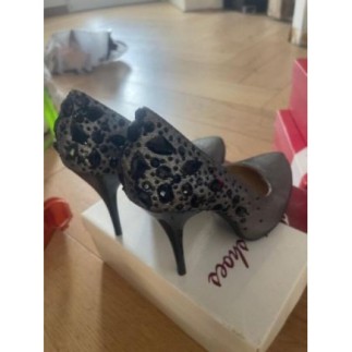 Talon noir pointure 37
