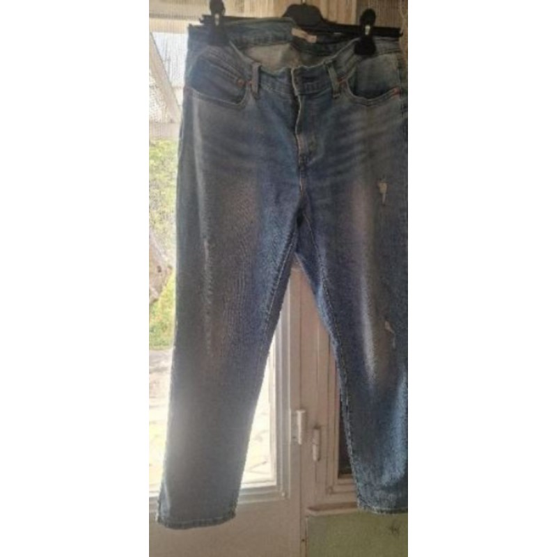 Levis taille 29